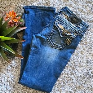 🖤MissMe🤍 GOLD SEQUIN ACCENT JEANS